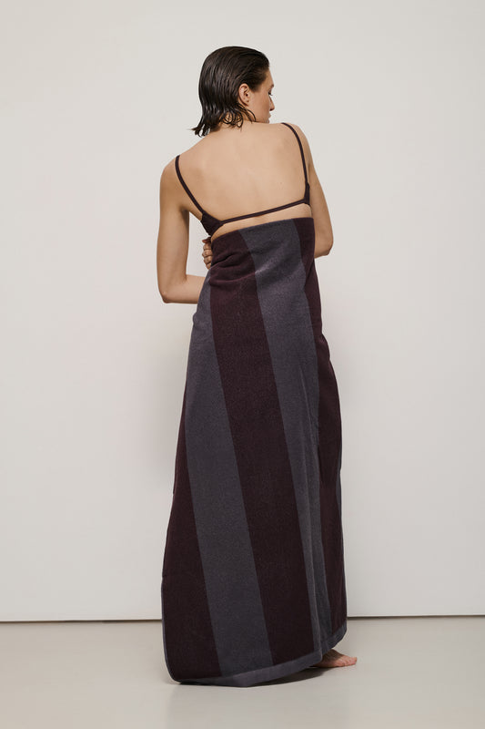 IL BURGUNDY TELOMARE TOWEL